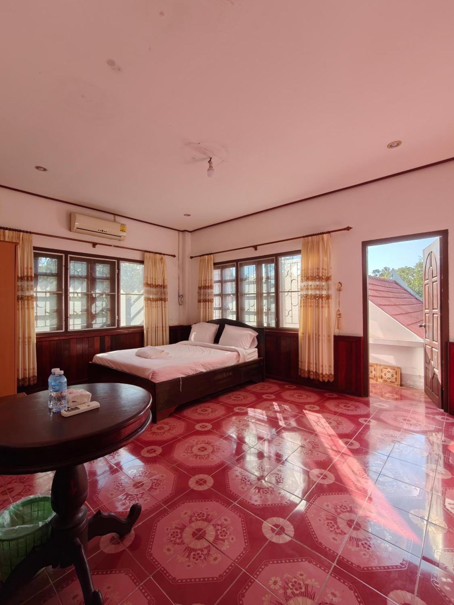 Nakai Resort Ban Nakay Nua Екстериор снимка