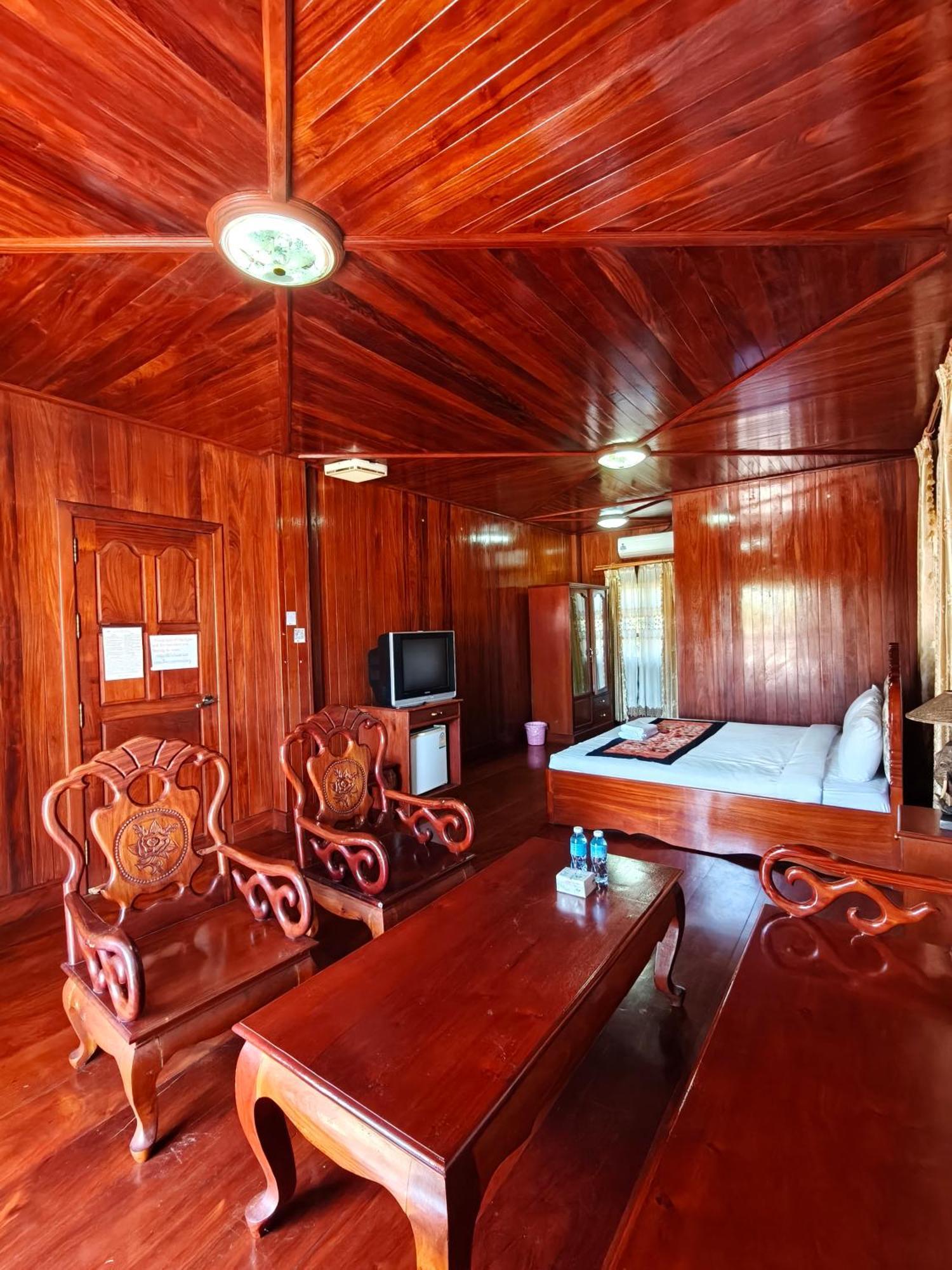 Nakai Resort Ban Nakay Nua Екстериор снимка
